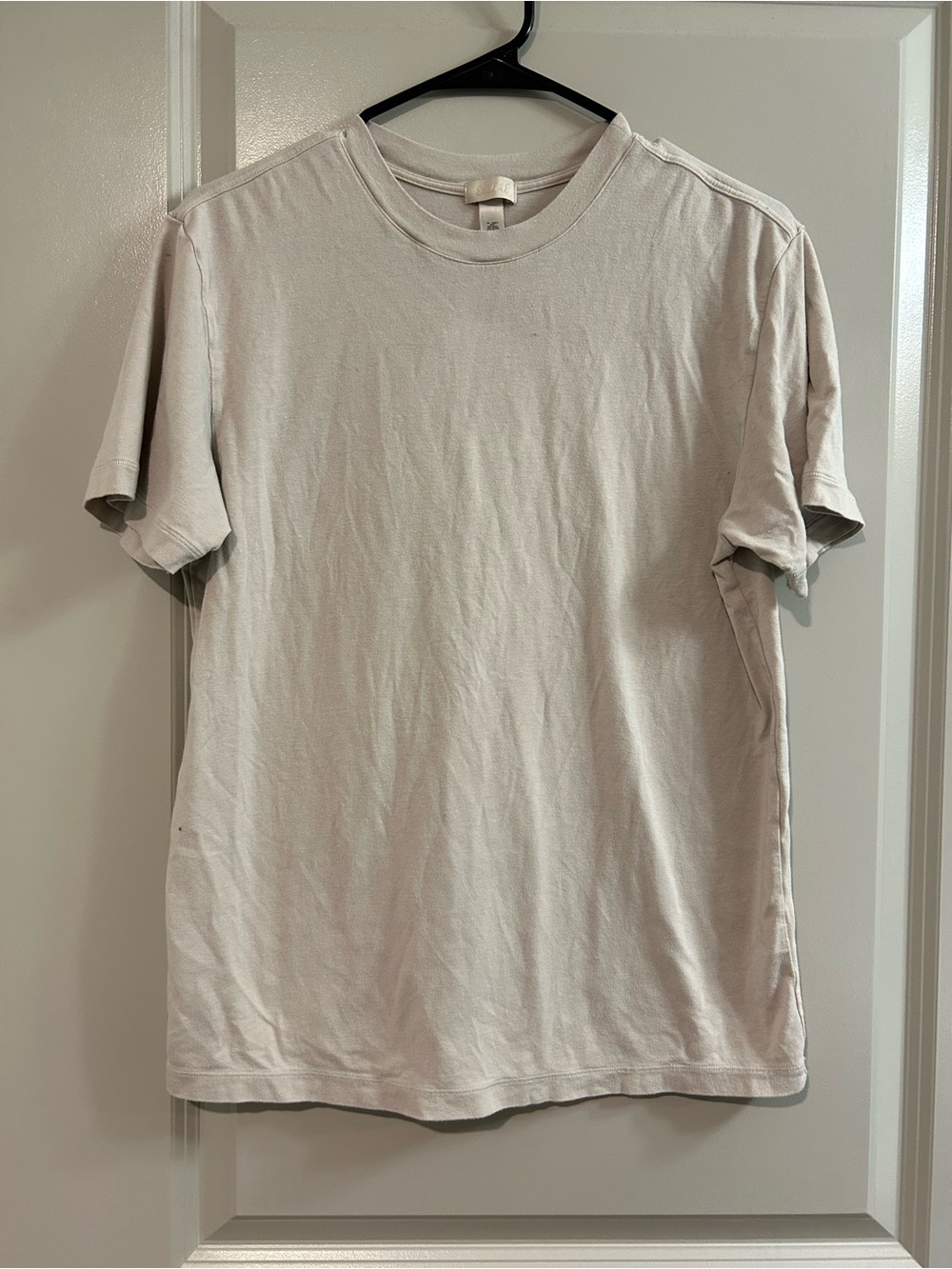 SKIMS Short Sleeve Tee in Light Beige/Cream